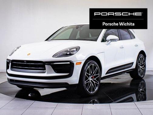 2022 Porsche Macan Base