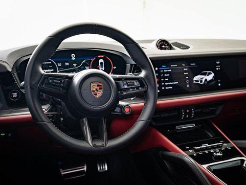 2024 Porsche Cayenne Turbo GT