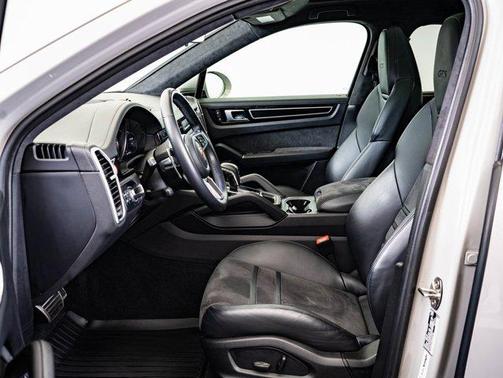 2022 Porsche Cayenne GTS