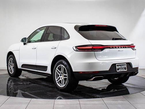 2021 Porsche Macan Base