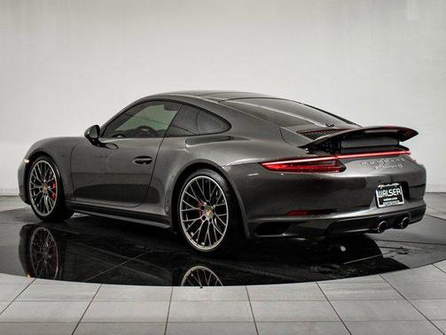 2017 Porsche 911 Carrera 4S