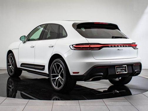 2024 Porsche Macan Base