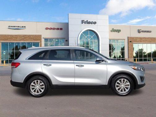 2017 Kia Sorento LX