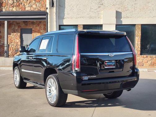 2020 Cadillac Escalade Platinum