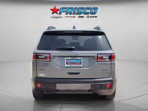 Sting-Gray Clearcoat 2026 Jeep Cherokee Laredo 4x4