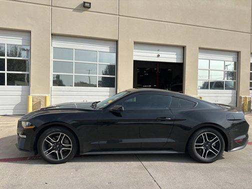 2019 Ford Mustang EcoBoost