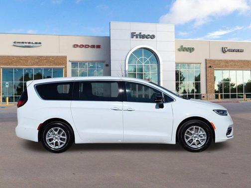 2025 Chrysler Pacifica L