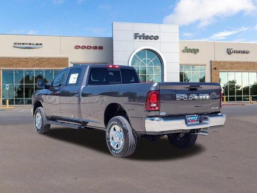 2025 RAM 2500 Tradesman Crew Cab 4x4 8' Box
