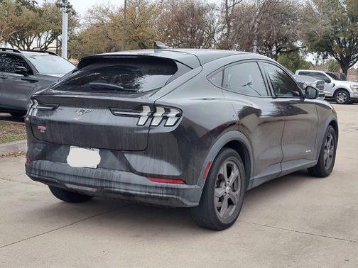 2022 Ford Mustang Mach-E Select