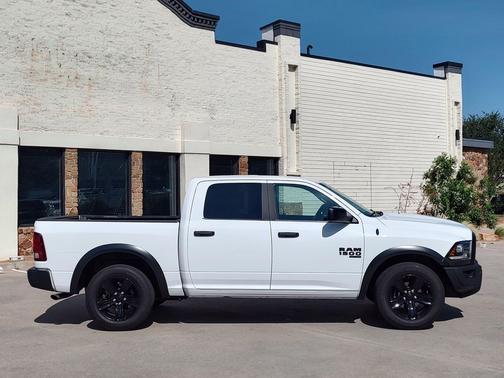 Bright White Clearcoat 2024 RAM 1500 Classic Warlock Crew Cab 4x2 5'7' Box