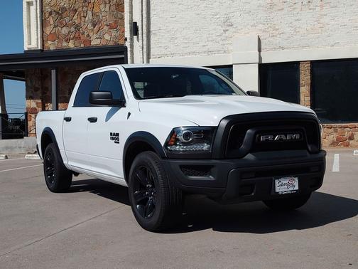 Bright White Clearcoat 2024 RAM 1500 Classic Warlock Crew Cab 4x2 5'7' Box