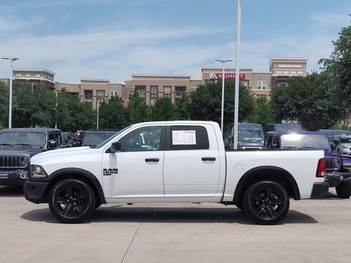 Bright White Clearcoat 2024 RAM 1500 Classic Warlock Crew Cab 4x2 5'7' Box