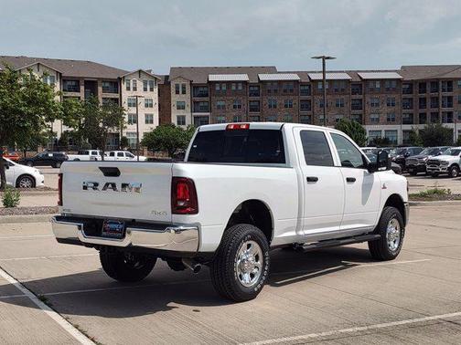 2025 RAM 2500 Tradesman Crew Cab 4x4 6'4' Box