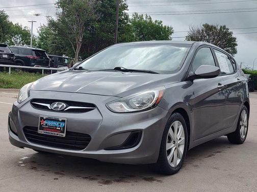 Triathlon Gray 2013 Hyundai Accent GS