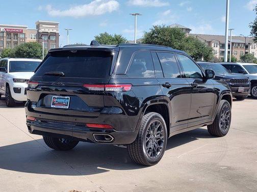 2025 Jeep Grand Cherokee Summit