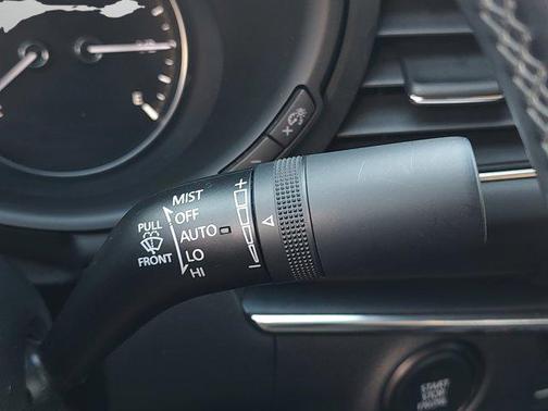 2019 Mazda Mazda3 FWD w/Preferred Package