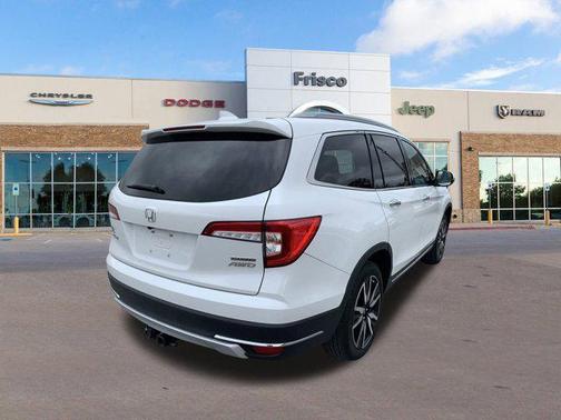2022 Honda Pilot Touring 8-Passenger