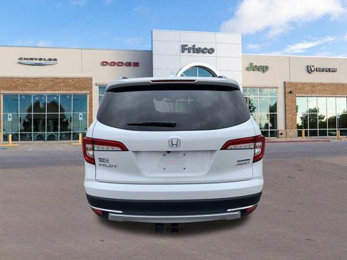 2022 Honda Pilot Touring 8-Passenger