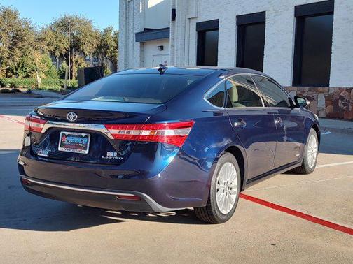 2013 Toyota Avalon Hybrid XLE Premium