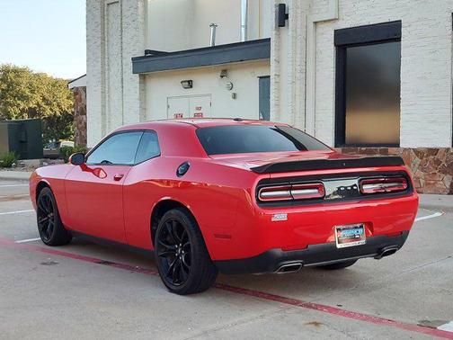 2018 Dodge Challenger SXT