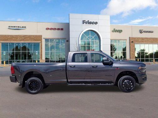 2025 RAM 3500 Laramie Crew Cab 4x4 8' Box