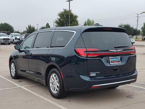 2025 Chrysler Pacifica L