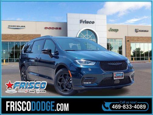2025 Chrysler Pacifica Hybrid Premium S Appearance Pkg