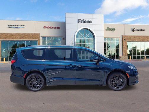 2025 Chrysler Pacifica Hybrid Premium S Appearance Pkg