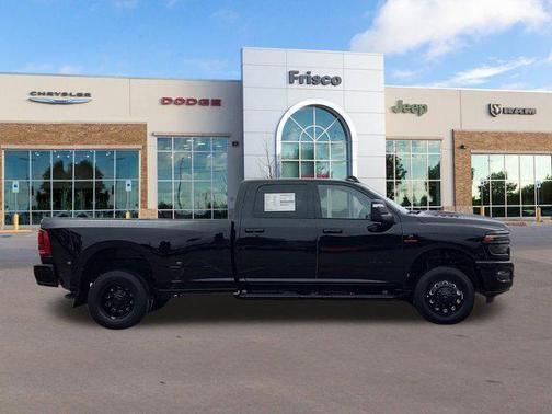 2025 RAM 3500 Laramie Crew Cab 4x4 8' Box