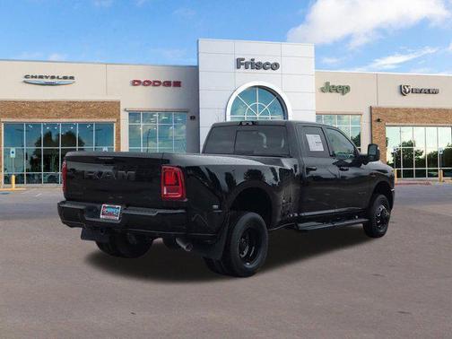 2025 RAM 3500 Laramie Crew Cab 4x4 8' Box