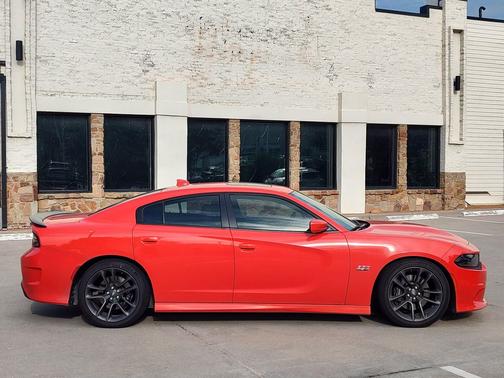 Go Mango 2022 Dodge Charger Scat Pack
