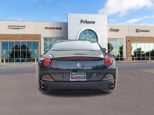 2010 Ferrari California Base