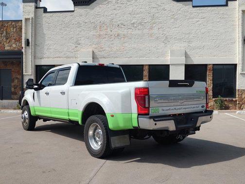 STAR WHITE 2022 Ford F-450 King Ranch