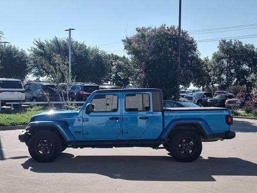 Hydro Blue Pearlcoat 2023 Jeep Gladiator Willys 4x4