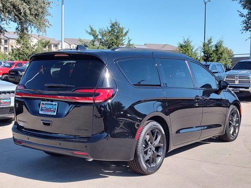 2026 Chrysler Pacifica Limited