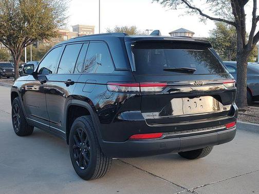 2024 Jeep Grand Cherokee Altitude