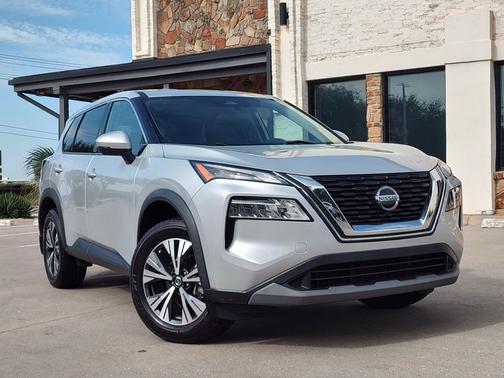 Brilliant Silver Metallic 2021 Nissan Rogue SV