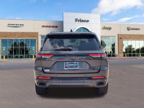2025 Jeep Grand Cherokee Summit