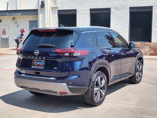 2024 Nissan Rogue SL