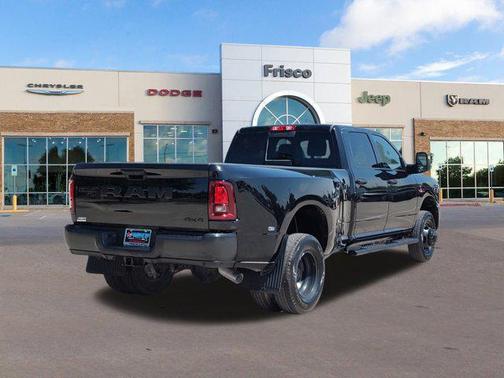 2025 RAM 3500 Tradesman Crew Cab 4x4 8' Box