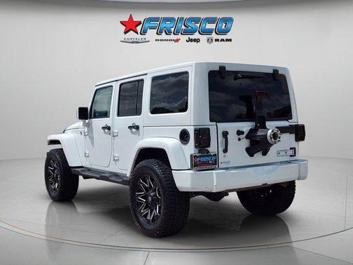 Bright White Clearcoat 2016 Jeep Wrangler Unlimited Sahara