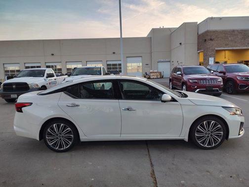 2024 Nissan Altima 2.5 SL