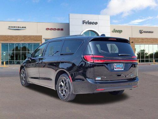 2025 Chrysler Pacifica Hybrid Premium S Appearance Pkg