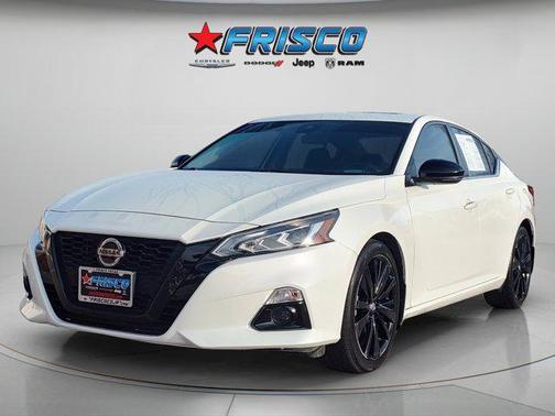 2022 Nissan Altima SR FWD