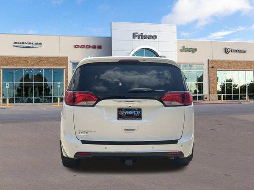 2019 Chrysler Pacifica Touring-L Plus