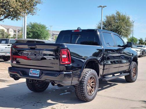 Diamond Black Crystal Pearlcoat 2026 RAM 1500 Lone Star