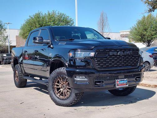 Diamond Black Crystal Pearlcoat 2026 RAM 1500 Lone Star