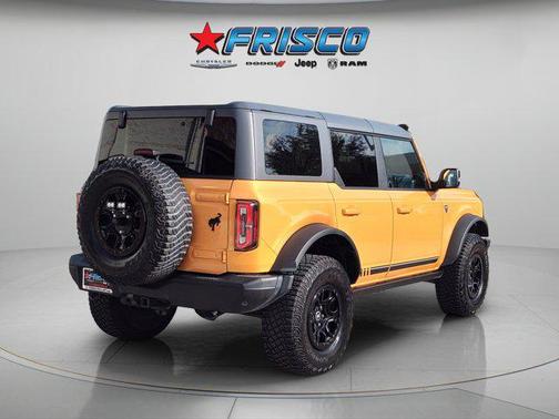 CYBER ORANGE MET TRI-COAT 2021 Ford Bronco First Edition