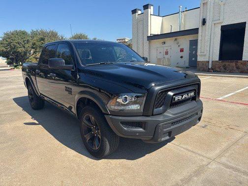 2024 RAM 1500 Classic Warlock Crew Cab 4x4 5'7' Box