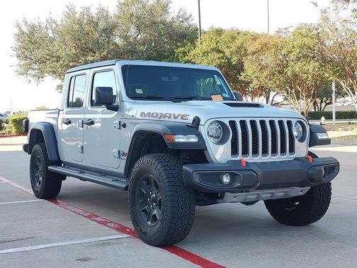 Silver Zynith Clearcoat 2023 Jeep Gladiator Mojave 4x4
